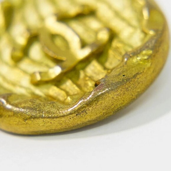 CHANEL CC Gold Plated Round Earrings Clip - Picture 4 of 9